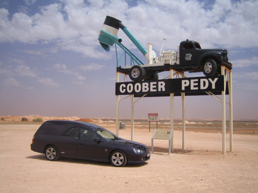 2004 Holden VY SS HBD Sandman panelvan - at Coober Pedy.JPG